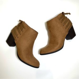 Indigo rd. Ankle Boot Lace Detail Almond Toe Cowboy Western Style Brown